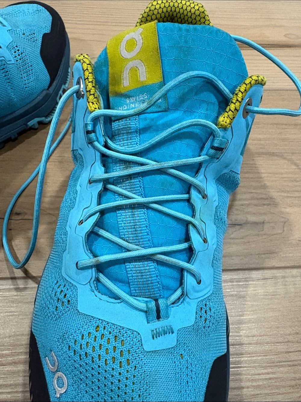 ON Clouds Cloudventure Trail Running Horizon Blue Teal Sulfer Green Athletic 8.5 - Picture 8 of 10